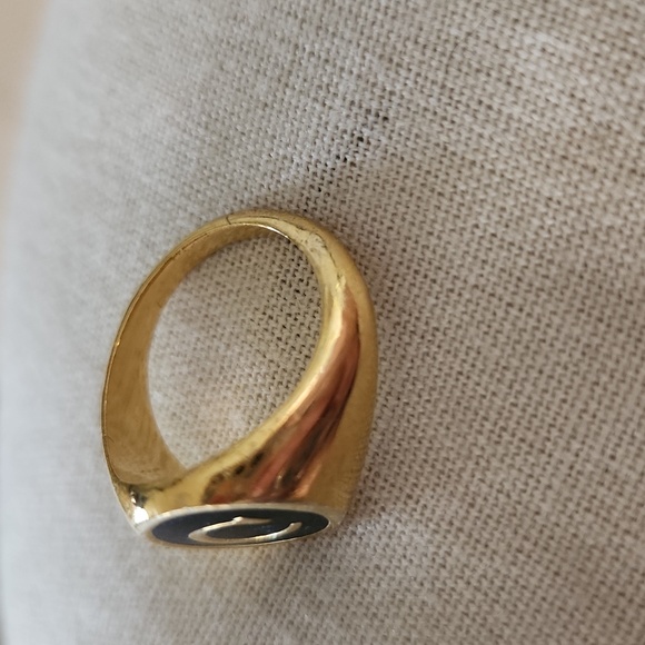 Argento Vivo Signet Ring/ Letter “C” - Picture 2 of 6